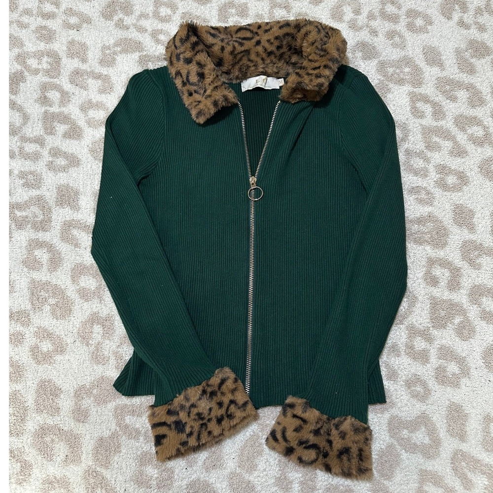 Lizette Collection Zip-Up‎ Sweater Forest Green Leopard Faux Fur Collar Cuffs M